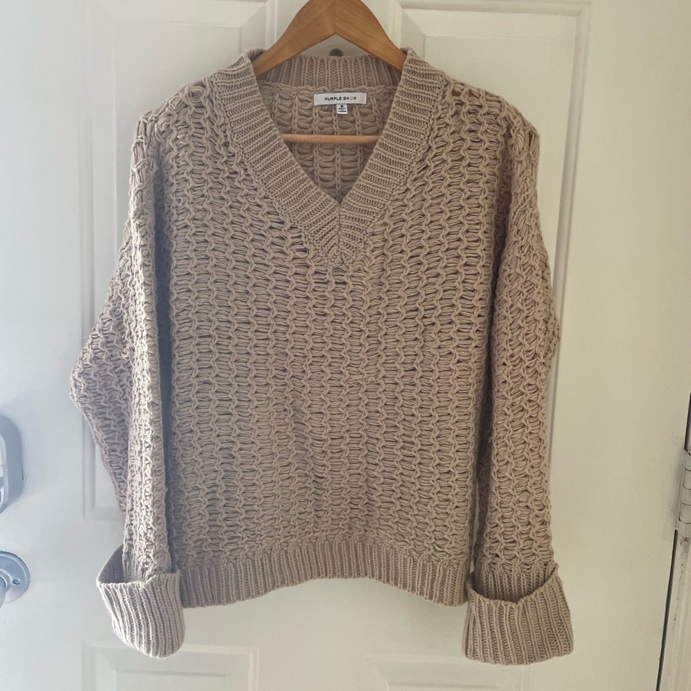 Purple Snow Beige Net Vneck Sweater Medim - Picture 8 of 9